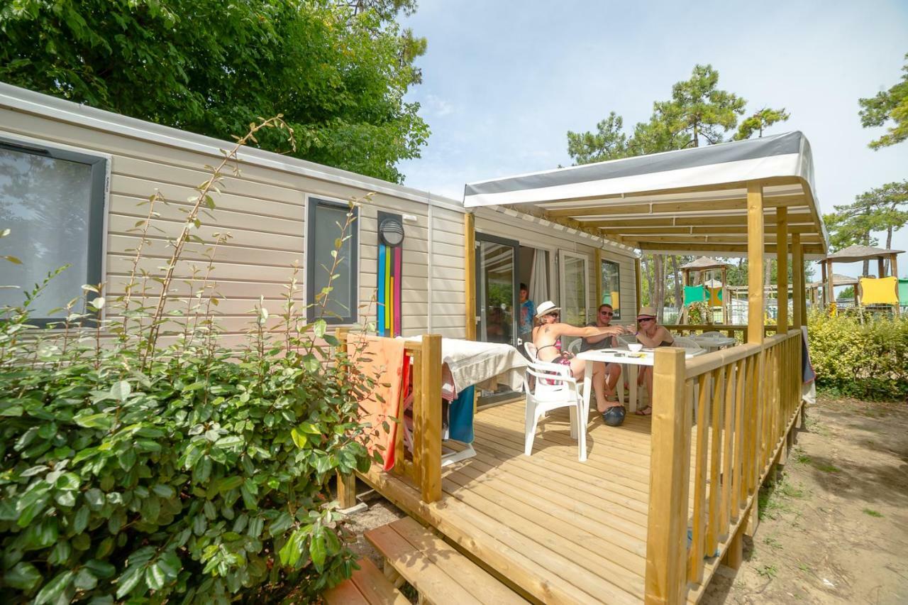 Camping Paradis Le Zagarella Saint-Jean-de-Monts Exterior photo